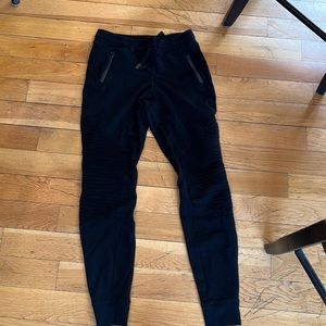 Alo Yoga black cotton joggers